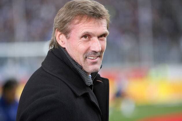 Trainer Rudi Bommer (Duisburg) gut gelaunt Fußball 2. BL Herren Saison 2007 2008, MSV Duisburg Porträt Duisburg Freude, Fußball 2. BL Herren Saison 2007 2008, MSV Duisburg Porträt Duisburg Freude,