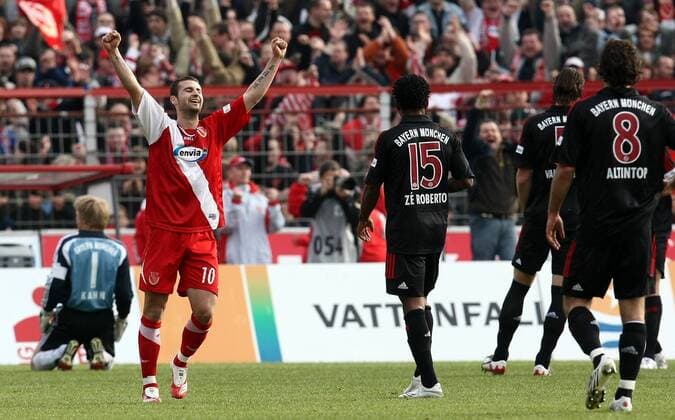 Stiven Rivic (Cottbus, li.) - Torjubel Fußball 1. BL Herren Saison 2007 2008, FC Energie Cottbus - FC Bayern München 2:0 Gruppe Cottbus Freude, Fußball 1. BL Herren Saison 2007 2008, FC Energie Cottbus - FC Bayern München 2:0 Gruppe Cottbus Freude,