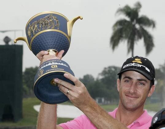 Sieger Geoff Ogilvy (Australien) mit seinem Pokal bei der Siegerehrung der WGC CA World Championship 2008 in Doral -  (MIA20080324701) Golf Herren WGC CA World Championship 2008, PGA Tour Einzelbild Doral Miami Freude, Golf Herren WGC CA World Championship 2008, PGA Tour Einzelbild Doral Miami Freude,