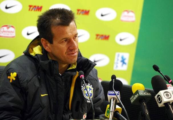 Nationaltrainer Carlos Dunga (Brasilien) - Pressekonferenz -  Fußball Herren 2008, Nationalteam, Pressekonferenz, Pressetermin, Einzelbild London Fußball Herren 2008, Nationalteam, Pressekonferenz, Pressetermin, Einzelbild London