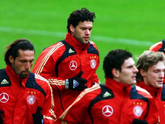 Michael Ballack (Deutschland, Mitte) - Lauftraining Fußball Herren 2008, Nationalteam, Training Einzelbild Basel Dynamik, Fußball Herren 2008, Nationalteam, Training Einzelbild Basel Dynamik, 