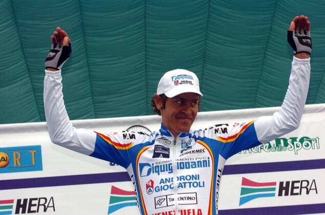 Niklas Axelsson (Schweden Selle Italia Diquigiovanni) gewinnt die 2. Etappe der Settimana Internazionale di Coppi e Bartali 2008 -  Radsport Herren Settimana Internazionale Di Coppi E Bartali 2008, Straßenradsport, Straße, Rad Einzelbild 2. Etappe: Castel San Pietro - Faenza Freude, Radsport Herren Settimana Internazionale Di Coppi E Bartali 2008, Straßenradsport, Straße, Rad Einzelbild 2. Etappe: Castel San Pietro - Faenza Freude,