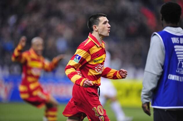 Eric Carriere (Lens) - Torjubel - Fußball Herren Coupe de la Ligue 2007 2008, Französischer Pokal, Ligapokal, Pokalspiel, Finale Endspiel Pokalfinale Einzelbild Paris, St. Denis, Saint Begeisterung, Freude, Fußball Herren Coupe de la Ligue 2007 2008, Französischer Pokal, Ligapokal, Pokalspiel, Finale Endspiel Pokalfinale Einzelbild Paris, St. Denis, Saint Begeisterung, Freude,