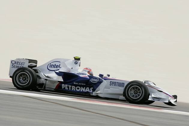 Robert Kubica (Polen BMW Sauber) in seinem Boliden Motorsport Grand Prix Herren Großer Preis von Bahrain 2008, Formel 1 Weltmeisterschaft, F1, F, GP, WM, Einzelbild Manama, Sakhir Motorsport Grand Prix Herren Großer Preis von Bahrain 2008, Formel 1 Weltmeisterschaft, F1, F, GP, WM, Einzelbild Manama, Sakhir