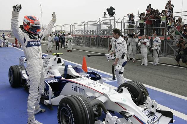 Robert Kubica (Polen BMW Sauber) holt sich die Pole Position beim GP von Bahrain -  Motorsport Grand Prix Herren Großer Preis von Bahrain 2008, Formel 1 Weltmeisterschaft, F1, F, GP, WM Gruppe premiumd Manama, Sakhir Freude, Motorsport Grand Prix Herren Großer Preis von Bahrain 2008, Formel 1 Weltmeisterschaft, F1, F, GP, WM Gruppe premiumd Manama, Sakhir Freude,