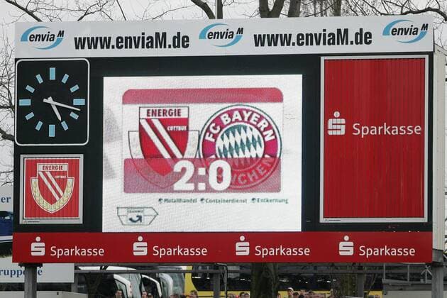 Cottbus gewinnt gegen Bayern mit 2:0 Fußball 1. BL Herren Saison 2007 2008, FC Energie Cottbus - FC Bayern München 2:0 Einzelbild Cottbus Fußball 1. BL Herren Saison 2007 2008, FC Energie Cottbus - FC Bayern München 2:0 Einzelbild Cottbus
