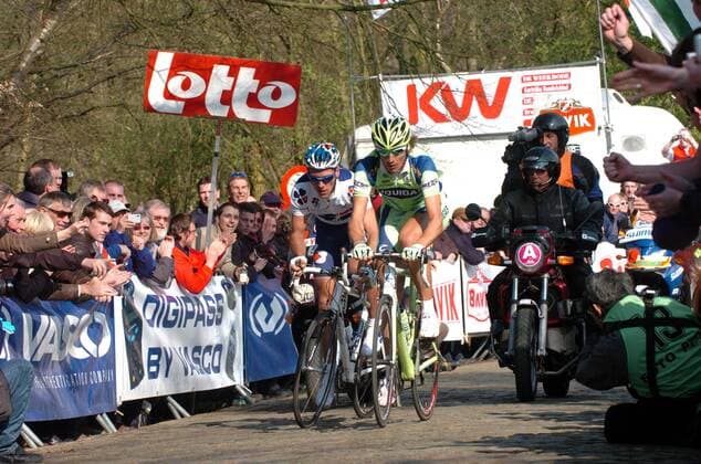Filippo Pozzato (Italien Liquigas, re.) und Philippe Gilbert (Belgien Francaise des Jeux) -  Radsport Herren Gent Wevelgem 2008, Straßenradsport, Straße, Rad Gruppe Gent Wevelgem Radsport Herren Gent Wevelgem 2008, Straßenradsport, Straße, Rad Gruppe Gent Wevelgem