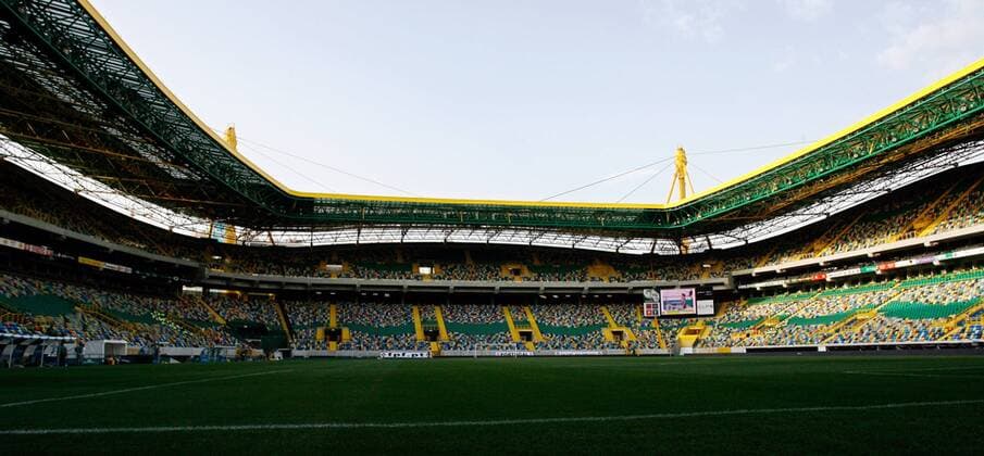 Fußball, Stadiongeschichte Sporting Lissabon Estadio Jose Alvalade, Heimspielstätte von Sporting Lissabon -  Fußball Herren SuperLiga 2007 2008, 1. Portugiesische Liga Totale Lissabon Fußball Herren SuperLiga 2007 2008, 1. Portugiesische Liga Totale Lissabon