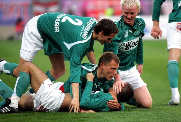 Torjubel Mattersburg, v. li.: Alexander Pöllhuber, Akos Kovrig, Cem Atan und Csaba Csizmadia -  Fußball Herren tmobileBundesliga 2007 2008, 1. Österreichische Liga, SV Mattersburg Gruppe Mattersburg Freude, Begeisterung, Fußball Herren tmobileBundesliga 2007 2008, 1. Österreichische Liga, SV Mattersburg Gruppe Mattersburg Freude, Begeisterung,