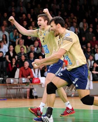 Joao Jose (re.) und Robert Hupka (beide Friedrichshafen) jubeln Volleyball 1. BL Herren Saison 2007 2008, Playoffs, Playoff, Play Offs, Off, VfB Friedrichshafen Gruppe premiumd Berlin Freude, Begeisterung, Volleyball 1. BL Herren Saison 2007 2008, Playoffs, Playoff, Play Offs, Off, VfB Friedrichshafen Gruppe premiumd Berlin Freude, Begeisterung,