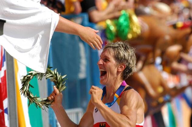 Kathrin Boron (Deutschland) bejubelt ihren Olympiasieg 2004 im Doppelvierer Rudern OS Sommer Damen Olympische Spiele 2004, Sommerspiele, Nationaltrikot, 4er 4 er Vierer Doppelvierer Einzelbild Shinias Schinias Freude, Rudern OS Sommer Damen Olympische Spiele 2004, Sommerspiele, Nationaltrikot, 4er 4 er Vierer Doppelvierer Einzelbild Shinias Schinias Freude,