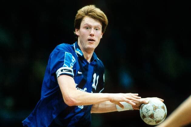Volker Zerbe (Lemgo) am Ball Handball 1. BL Herren Saison 1997 1998, TBV Lemgo Einzelbild Handball 1. BL Herren Saison 1997 1998, TBV Lemgo Einzelbild