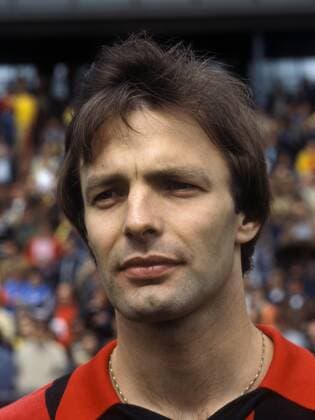 Karl Heinz Körbel (Frankfurt) Fußball 1. BL Herren 1980 1981 Porträt Aufnahmedatum geschätzt Fußball 1. BL Herren 1980 1981 Porträt Aufnahmedatum geschätzt