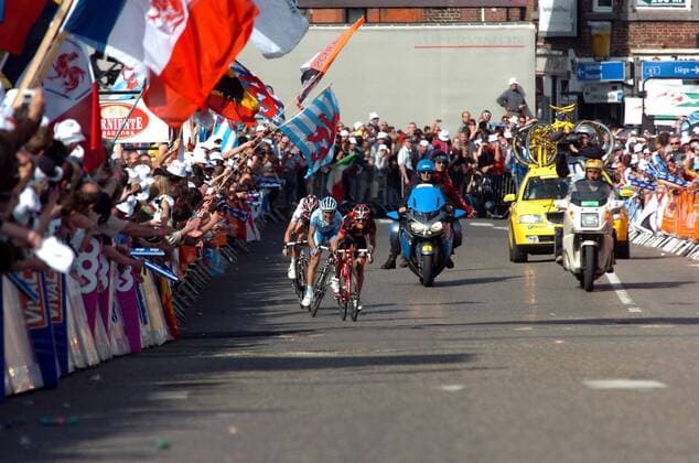 Alejandro Valverde (Spanien Caisse d Epargne) vor Davide Rebellin (Italien Gerolsteiner) und Fränk Schleck (Luxemburg CSC) - Radsport Herren Lüttich - Bastogne - Lüttich 2008, Straßenradsport, Straße, Rad, Totale Lüttich Dynamik, Radsport Herren Lüttich - Bastogne - Lüttich 2008, Straßenradsport, Straße, Rad, Totale Lüttich Dynamik,