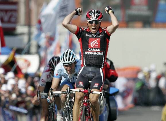 Alejandro Valverde (Spanien Caisse d Epargne) gewinnt Lüttich Bastogne Lüttich 2008 vor Davide Rebellin (Italien Gerolsteiner) Radsport Herren Lüttich Bastogne Lüttich 2008, Straßenradsport, Straße, Rad, Gruppe Lüttich Freude, Radsport Herren Lüttich Bastogne Lüttich 2008, Straßenradsport, Straße, Rad, Gruppe Lüttich Freude,
