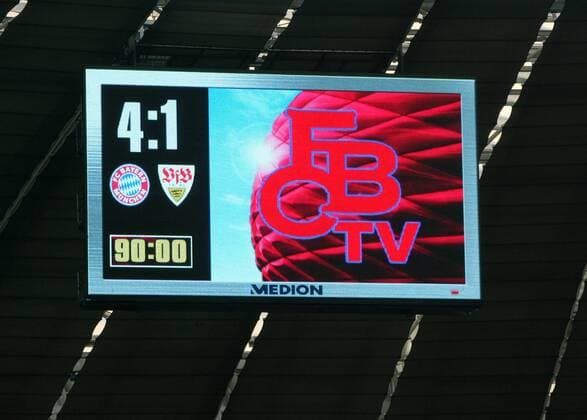 4:1 - Die Stadionanzeige zeigt den Endstand der Partie Bayern gegen Stuttgart an Fußball 1. BL Herren Saison 2007 2008, FC Bayern München - VfB Stuttgart 4:1 Einzelbild München Fußball 1. BL Herren Saison 2007 2008, FC Bayern München - VfB Stuttgart 4:1 Einzelbild München