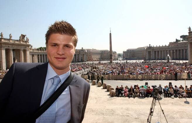 Sebastian Prödl (Österreich) am Rande eines Papstbesuches im Vatikanstaat -  Fußball Herren Papstaudienz 2008, Audienz, Österreichischer Fußballbund Einzelbild Rom, Vatikan, Vatikanstaat Fußball Herren Papstaudienz 2008, Audienz, Österreichischer Fußballbund Einzelbild Rom, Vatikan, Vatikanstaat
