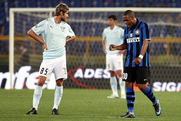 Pele (Inter Mailand, re.) - Torjubel, daneben Valon Behrami (Lazio Rom) -  Fußball Herren Coppa Italia 2007 2008, Italienischer Pokal, Pokalspiel, Lazio Rom - FC Internazionale Mailand 0:2 Gruppe Rom Fußball Herren Coppa Italia 2007 2008, Italienischer Pokal, Pokalspiel, Lazio Rom - FC Internazionale Mailand 0:2 Gruppe Rom