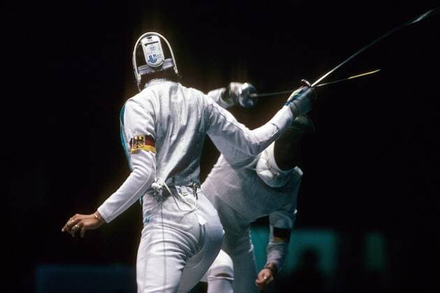 Sabine Bau (li.) gegen Anja Fichtel (beide BR Deutschland) Fechten OS Sommer Damen Olympische Spiele Seoul 1988, Sommerspiele, Gruppe Seoul Fechten OS Sommer Damen Olympische Spiele Seoul 1988, Sommerspiele, Gruppe Seoul