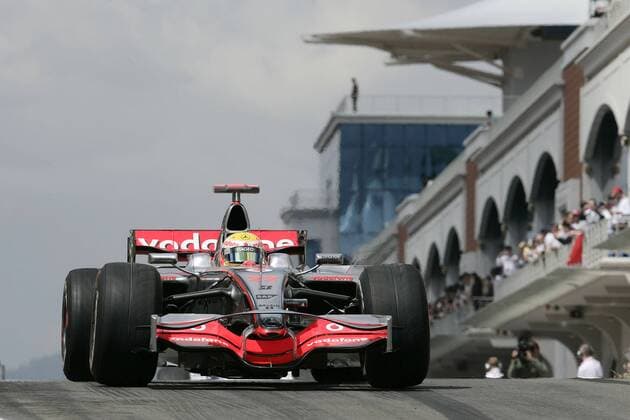 Lewis Hamilton (England McLaren Mercedes) in seinem Boliden Motorsport Grand Prix Herren Großer Preis der Türkei 2008, Formel 1 Weltmeisterschaft, F1, F, GP, WM, Qualifying Einzelbild Istanbul Motorsport Grand Prix Herren Großer Preis der Türkei 2008, Formel 1 Weltmeisterschaft, F1, F, GP, WM, Qualifying Einzelbild Istanbul