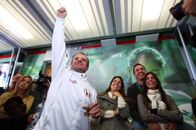 Rubens Barrichello (Brasilien Honda) feiert seinen 257. Grand Prix Start, er ist damit neuer Rekordhalter -  Motorsport Grand Prix Herren Großer Preis von Türkei 2008, Formel 1 Weltmeisterschaft, F1, F, GP, WM Qualifying Einzelbild Istanbul Freude, Begeisterung, Motorsport Grand Prix Herren Großer Preis von Türkei 2008, Formel 1 Weltmeisterschaft, F1, F, GP, WM Qualifying Einzelbild Istanbul Freude, Begeisterung,
