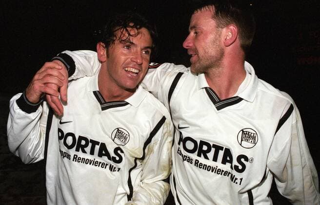 Manfred Binz (re.) und Lars Schmidt (beide Offenbach) - Schlussjubel Fußball 2. BL Herren DEUTSCHSPRACHIGE SPORTZEITSCHRIFTEN UND -ZEITUNGEN NUR NACH RÜCKSPRACHE 1999 2000 Gruppe Nürnberg Freude, Fußball 2. BL Herren DEUTSCHSPRACHIGE SPORTZEITSCHRIFTEN UND -ZEITUNGEN NUR NACH RÜCKSPRACHE 1999 2000 Gruppe Nürnberg Freude,