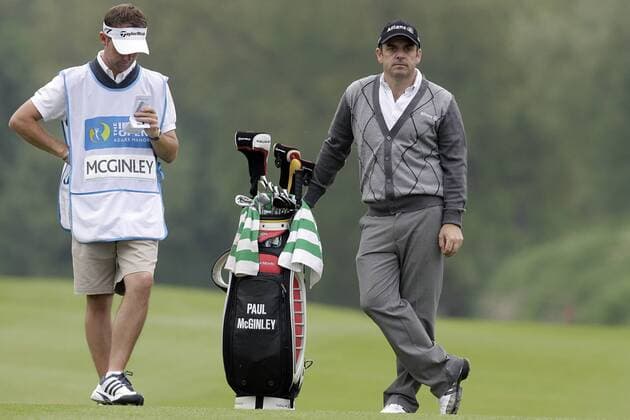 Paul McGinley (Irland, re.) mit Caddy - (Icon36935188) Golf Herren Irish Open 2008, European PGA Tour Gruppe Adare Golf Herren Irish Open 2008, European PGA Tour Gruppe Adare EDITORIAL USE ONLY