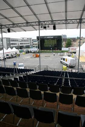 UBS Arena in Biel, Begegnungsstätte und Fußballfest mit Liveübertragung hinsichtlich der EM 2008 Fußball EM Herren Vorschau EM 2008, Euro Totale UBSArena, Feldschlösschen Areal Biel Fußball EM Herren Vorschau EM 2008, Euro Totale UBSArena, Feldschlösschen Areal Biel 