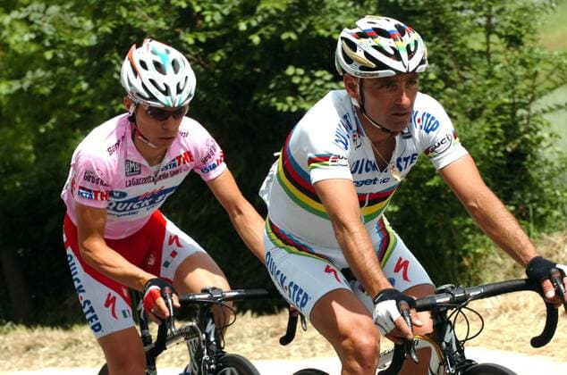 Paolo Bettini (re.) und Giovanni Visconti (beide Italien Quick Step) -  Radsport Herren Giro d Italia 2008, dItalia, Straßenradsport, Straße, Rad Gruppe 8. Etappe: Rivisondoli - Tivoli Radsport Herren Giro d Italia 2008, dItalia, Straßenradsport, Straße, Rad Gruppe 8. Etappe: Rivisondoli - Tivoli