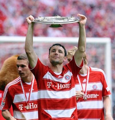 Mark van Bommel (Bayern) - Deutscher Meister 2007 2008 Fußball 1. BL Herren Saison 2007 2008, FC Bayern München, Gruppe München Freude, Fußball 1. BL Herren Saison 2007 2008, FC Bayern München, Gruppe München Freude,