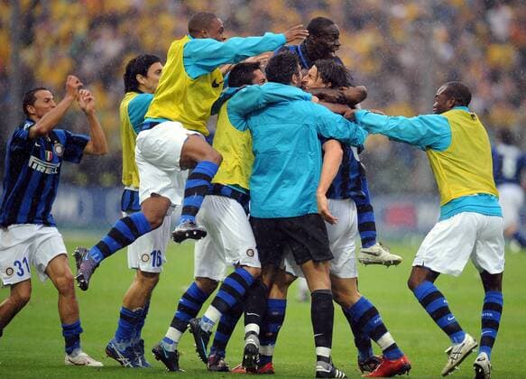 Inter Mailand - Italienischer Meister 2008: Zlatan Ibrahimovic (2.v.re.) sichert den Erfolg durch 2 Toren -  Fußball Herren Serie A 2007 2008, 1. Italienische Liga, FC Internazionale Mailand Gruppe Parma Begeisterung, Freude, Fußball Herren Serie A 2007 2008, 1. Italienische Liga, FC Internazionale Mailand Gruppe Parma Begeisterung, Freude,