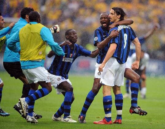 Inter Mailand - Italienischer Meister 2008, v.re.: Zlatan Ibrahimovic, Patrick Vieira und Mario Balotelli -  Fußball Herren Serie A 2007 2008, 1. Italienische Liga, FC Internazionale Mailand Gruppe Parma Freude, Fußball Herren Serie A 2007 2008, 1. Italienische Liga, FC Internazionale Mailand Gruppe Parma Freude,