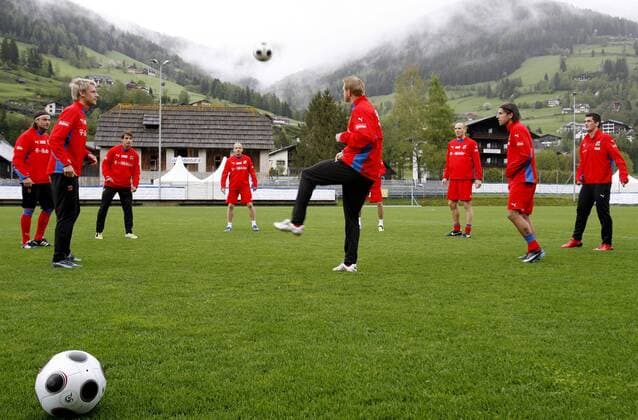 Nationalteam Tschechien bereitet sich im österreichischen Bad Kleinkirchheim in den Alpen auf die EURO 2008 vor -  Fußball EM Herren Vorschau EURO 2008, Nationalteam, Trainingslager, Training Totale Bad Kleinkirchheim Fußball EM Herren Vorschau EURO 2008, Nationalteam, Trainingslager, Training Totale Bad Kleinkirchheim