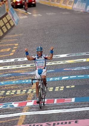 Alessandro Bertolini (Italien Diquigiovanni Androni) gewinnt die 11. Etappe des Giro d Italia 2008 - Radsport Herren Giro d Italia 2008, dItalia, Straßenradsport, Straße, Rad, Einzelbild 11. Etappe: Urbania - Cesena Freude, Begeisterung, Radsport Herren Giro d Italia 2008, dItalia, Straßenradsport, Straße, Rad, Einzelbild 11. Etappe: Urbania - Cesena Freude, Begeisterung,