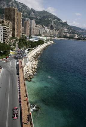Tiefblaues Meer sorgt für die malerische Kulisse beim GP von Monaco 2008 Motorsport Grand Prix Herren Großer Preis von Monaco 2008, Formel 1 Weltmeisterschaft, F1, F, GP, WM Totale Monte Carlo Motorsport Grand Prix Herren Großer Preis von Monaco 2008, Formel 1 Weltmeisterschaft, F1, F, GP, WM Totale Monte Carlo