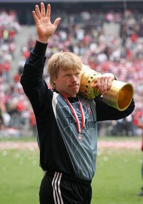 Torwart Oliver Kahn (Bayern) - Deutscher Meister und Pokalsieger 2007 2008 Fußball 1. BL Herren Saison 2007 2008, FC Bayern München, Feier, Meisterfeier, Deutscher Meister, Deutsche Meisterschaft Einzelbild München Freude, Fußball 1. BL Herren Saison 2007 2008, FC Bayern München, Feier, Meisterfeier, Deutscher Meister, Deutsche Meisterschaft Einzelbild München Freude,
