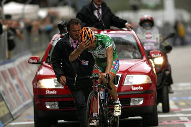 Emanuele Sella (Italien CSF Group Navigare) gewinnt die 14. Etappe des Giro d Italia 2008 - Radsport Herren Giro d Italia 2008, dItalia, Straßenradsport, Straße, Rad, Gruppe 14. Etappe: Verona - Alpe di Pampeago Freude, Begeisterung, Radsport Herren Giro d Italia 2008, dItalia, Straßenradsport, Straße, Rad, Gruppe 14. Etappe: Verona - Alpe di Pampeago Freude, Begeisterung,