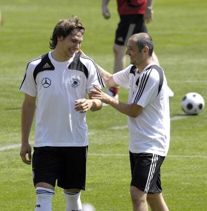Oliver Neuville (re.) und Patrick Helmes (beide Deutschland) Fußball EM Herren EM 2008, Vorschau, Euro, Nationalmannschaft, Deutschland Gruppe Palma de Mallorca Harmonie, Kameradschaft,