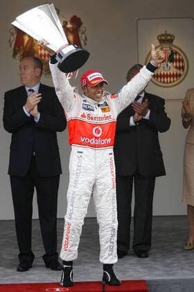 Lewis Hamilton (England McLaren Mercedes) gewinnt den GP von Monaco 2008 -  Motorsport Grand Prix Herren Großer Preis von Monaco 2008, Formel 1 Weltmeisterschaft, F1, F, GP, WM Einzelbild Monte Carlo Freude,