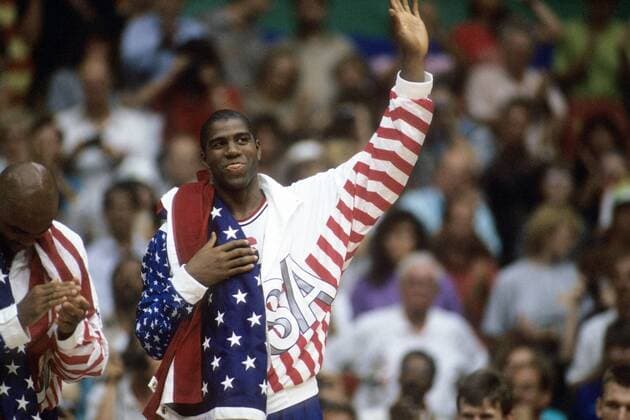 Earvin Magic Johnson (USA) - Olympiasieger bei den Spielen 1992 in Barcelona Basketball OS Sommer Herren Olympische Spiele Barcelona 1992, Sommerspiele, Gruppe o0 Sieg, Sieger Barcelona Freude,