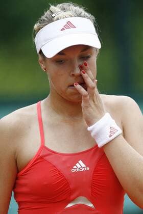 Sabine Lisicki (Deutschland) nachdenklich Tennis Damen French Open 2008, Grand Slam, WTA Tour Einzelbild Roland Garros Paris