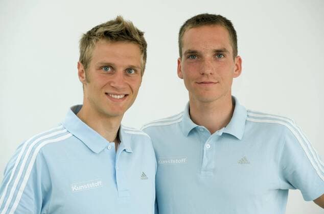 Sebastian Piersig (re.) und Felix Michel (beide Deutschland) Kanu OS Sommer Herren Kanusport 2008, Olympische Sommerspiele Peking, Vorschau, Spiele, Gruppe o0 Fotostudio, Studioaufnahme, Markkleeberg