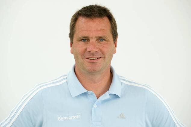 Disziplin Gruppentrainer Sven Peiler (Deutschland) Kanu OS Sommer Herren Kanusport 2008, Olympische Sommerspiele Peking, Vorschau, Spiele, Porträt o0 Fotostudio, Studioaufnahme, Markkleeberg