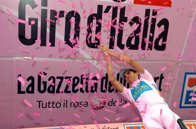 Alberto Contador (Spanien Astana) gewinnt den Giro d Italia 2008 -  Radsport Herren Giro d Italia 2008, ditalia, Straßenradsport, Straße, Rad, Gesamtsieger, Gesamtsieg Einzelbild 21. Etappe: Cesano Maderno - Mailand Freude,