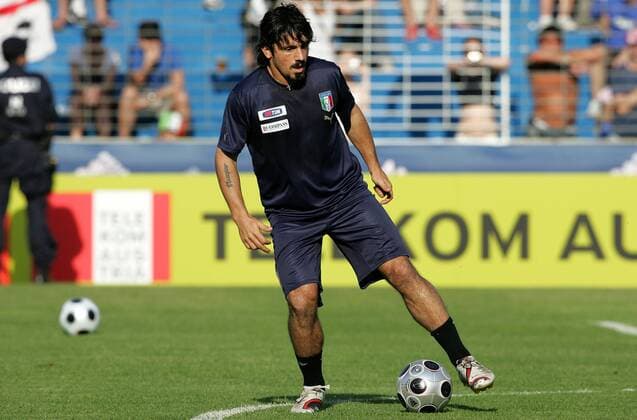 Gennaro Gattuso (Italien) am Ball -  Fußball EM Herren Vorschau EURO 2008, Nationalmannschaft, Training Einzelbild Maria Enzersdorf Dynamik,