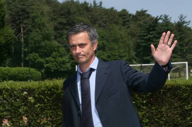Trainer Jose Mourinho (Inter Mailand) auf dem Weg zu seiner Präsentation -  Fußball Herren Vorschau Serie A 2008 2009, 1. Italienische Liga, FC Internazionale Mailand, Vdig Einzelbild Como Fußball Herren Vorschau Serie A 2008 2009, 1. Italienische Liga, FC Internazionale Mailand, Vdig Einzelbild Como