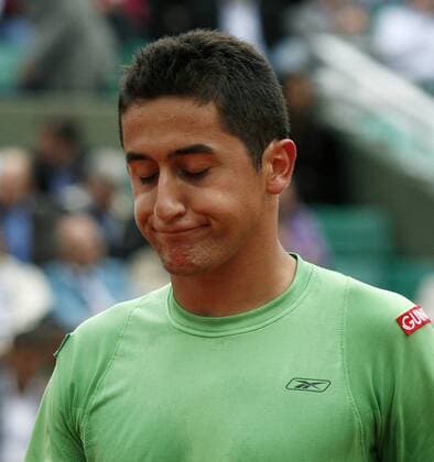 Nicolas Almagro (Spanien) enttäuscht -  (PAR20080603738) Tennis Herren French Open 2008, Grand Slam, ATP Tour, Vdig Porträt Roland Garros Paris Enttäuschung, Tennis Herren French Open 2008, Grand Slam, ATP Tour, Vdig Porträt Roland Garros Paris Enttäuschung,