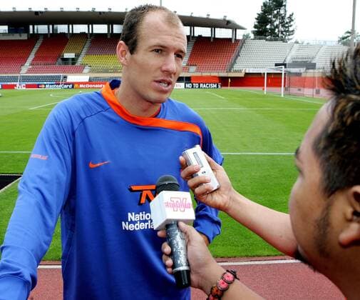 Arjen Robben (Niederlande) im Interview -  Fußball EM Herren Vorschau EURO 2008, Nationalteam, Training, Vdig Einzelbild Lausanne