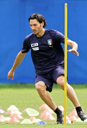 Gianluca Zambrotta (Italien) -  Fußball EM Herren Vorschau Euro 2008, Trainingslager, Nationalteam, Training Einzelbild Enzersdorf Dynamik, Fußball EM Herren Vorschau Euro 2008, Trainingslager, Nationalteam, Training Einzelbild Enzersdorf Dynamik,