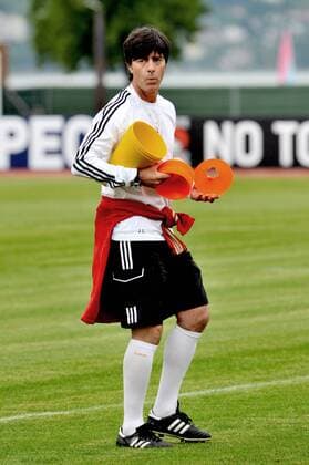 Bundestrainer Joachim Löw (Deutschland) -  Fußball EM Herren Vorschau Euro 2008, Nationalmannschaft, Training Einzelbild Tenero Fußball EM Herren Vorschau Euro 2008, Nationalmannschaft, Training Einzelbild Tenero
